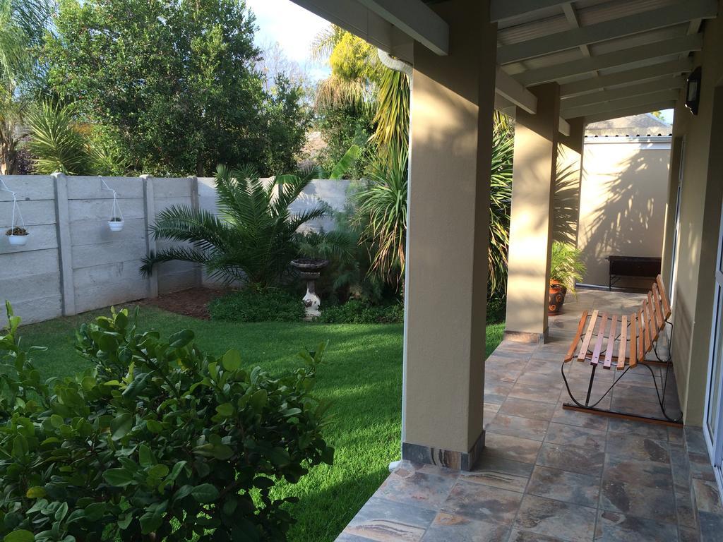 Van Biljon Cottage No Loadshedding Oudtshoorn Eksteriør billede