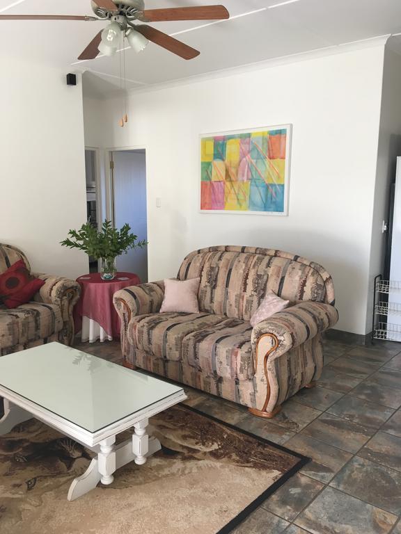 Van Biljon Cottage No Loadshedding Oudtshoorn Eksteriør billede